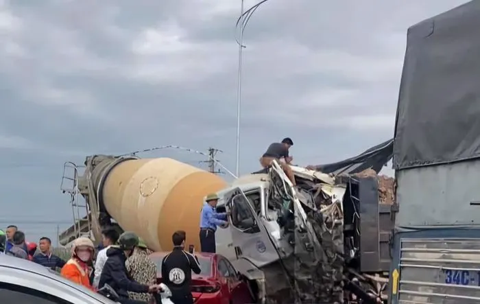 Tai nạn liên hoàn ở Bắc Ninh: Hai tài xế không qua khỏi